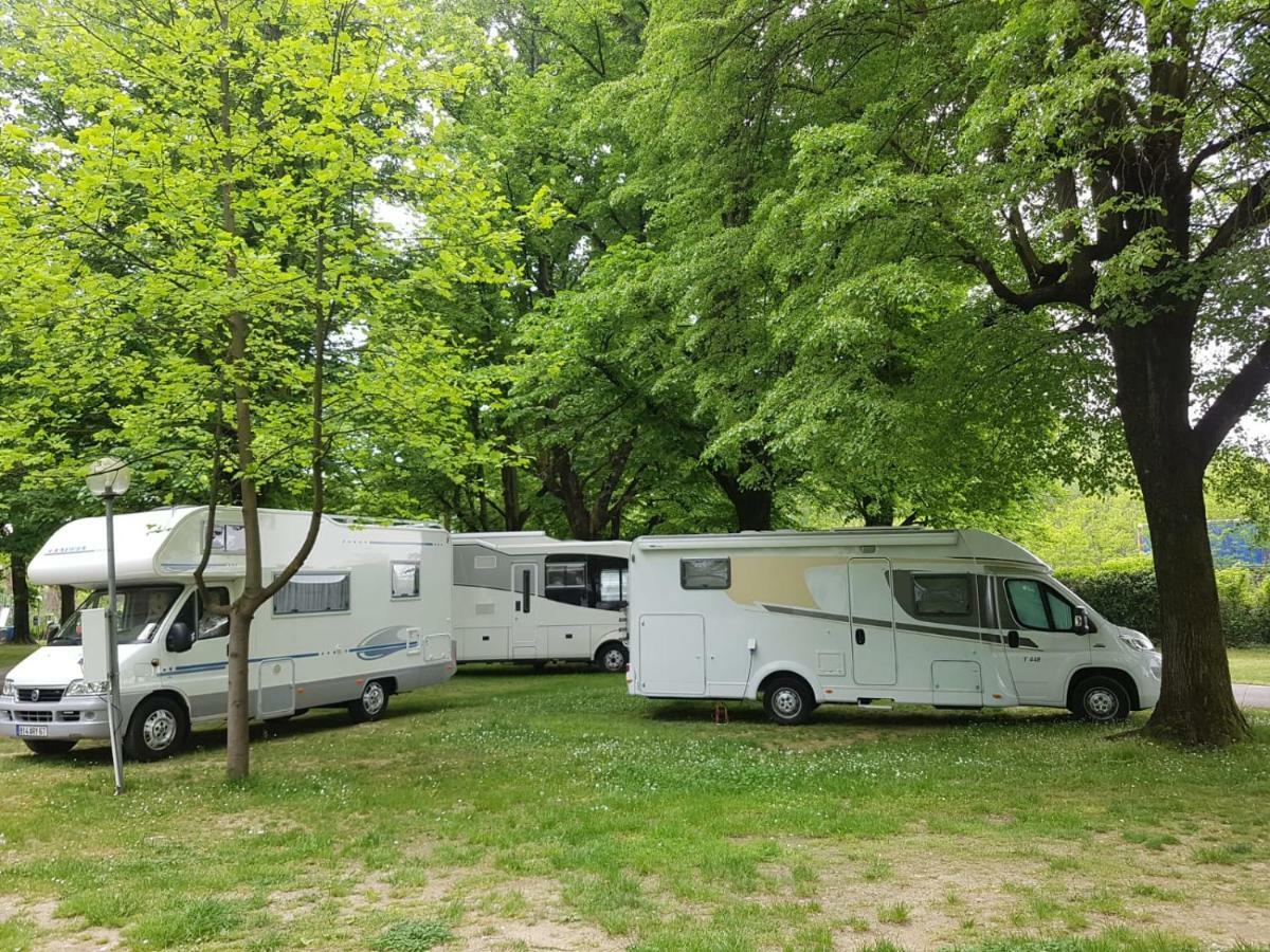 Camping No Stress Hotel Como Exterior photo